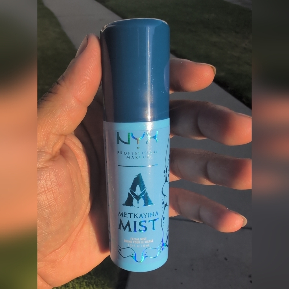 NYX Metkayina Mist in Bold Blue